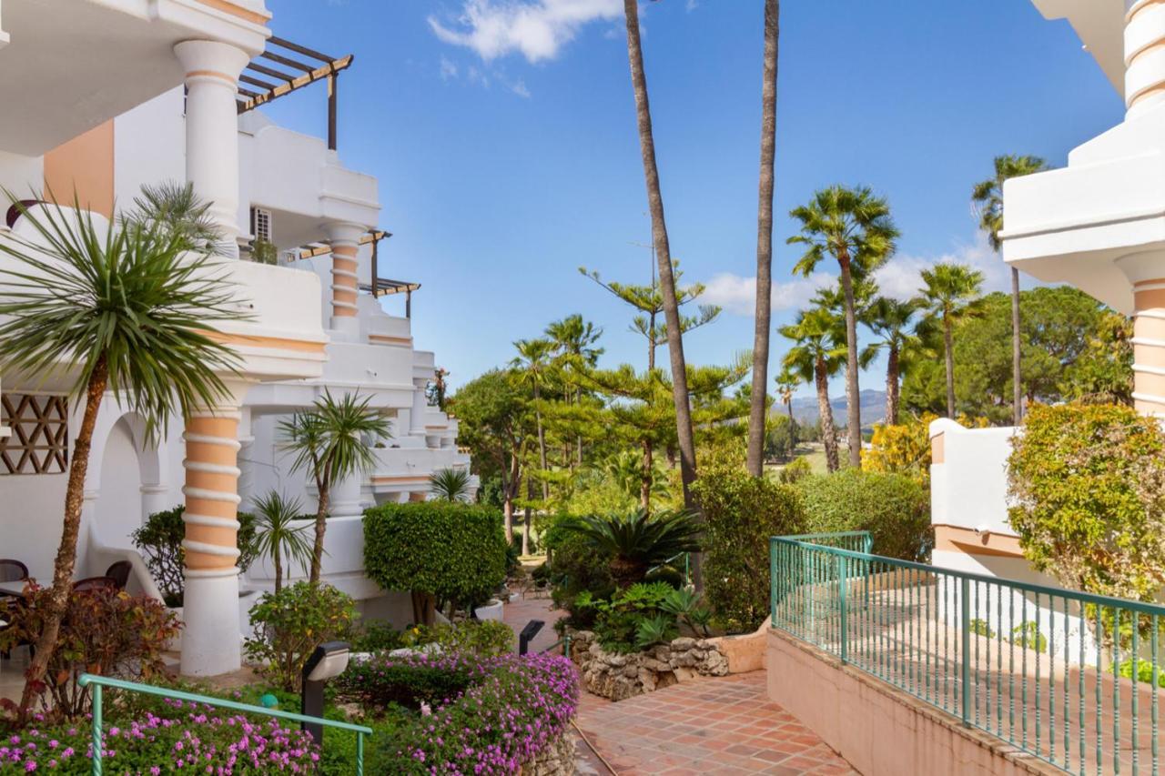 Matchroom Country Club Resort Фуэнхирола Экстерьер фото